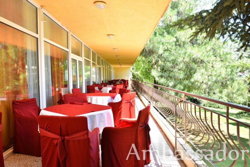 Хотел Амбасадор - Снимка 3