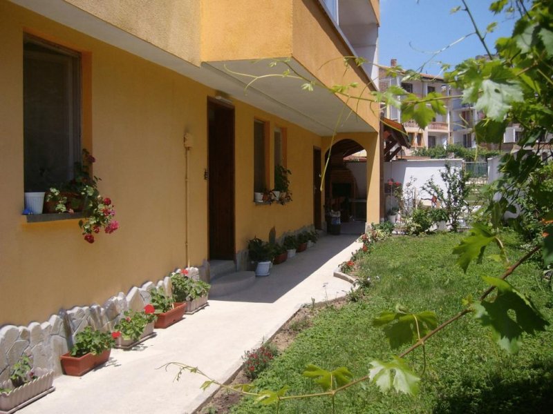 Къща за гости Ранули - Снимка 2