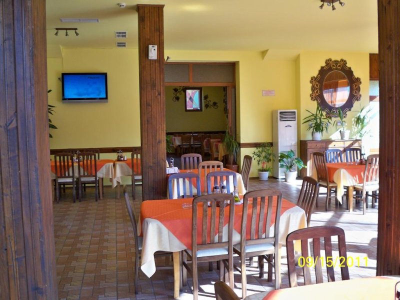 Елени Палас - Снимка 4