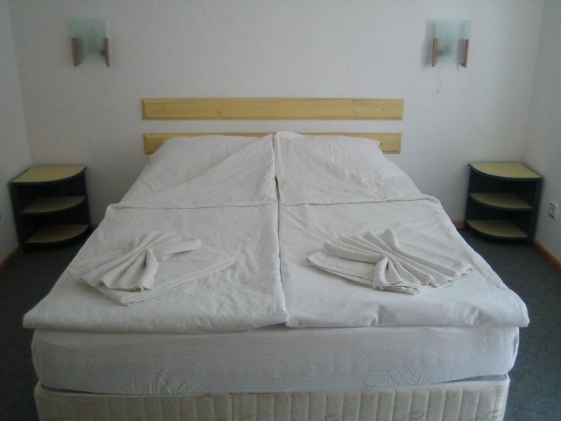 Къща за гости Зара - Снимка 1