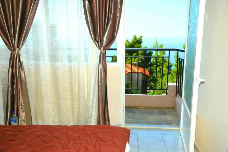 Golden Beach Hotel - Снимка 3