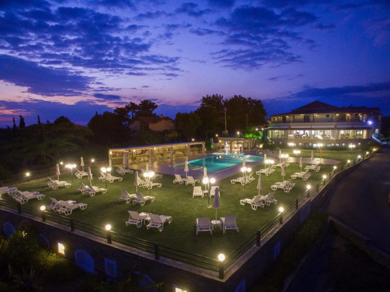 FilosXenia Ismaros Hotel - Снимка 2