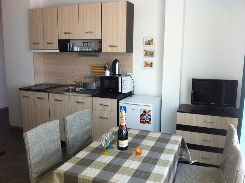 Апартхотел Азур - Снимка 1