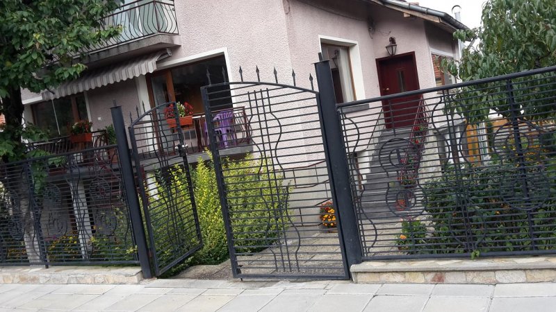 Къща за гости Кюркчиеви - Снимка 10