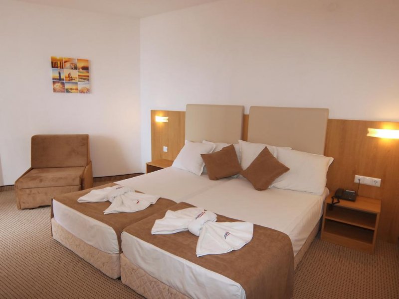 Хотел Фиеста М - Снимка 8