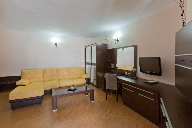 Семеен хотел СПА Хебър - Снимка 3