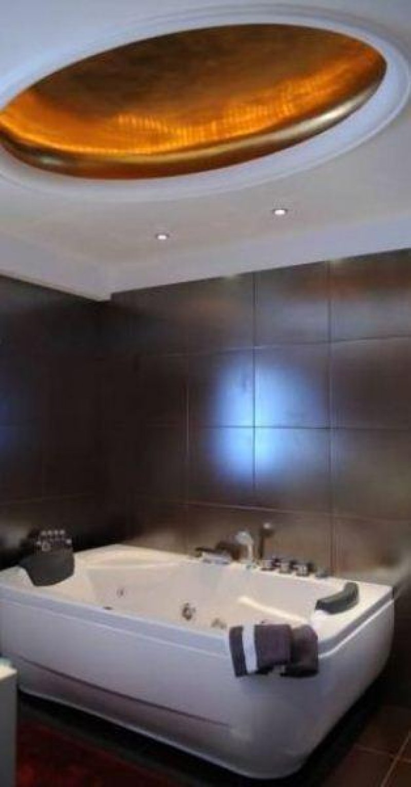 Samos Hotel - Снимка 3