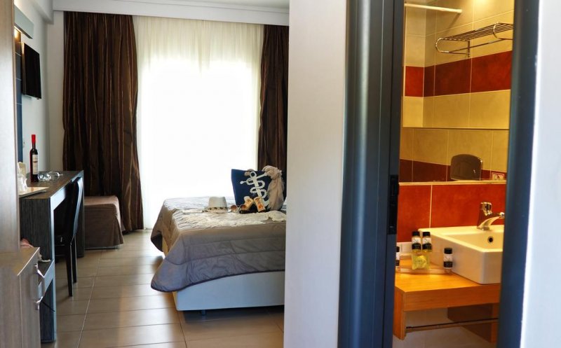 Lagomandra Hotel and Spa - Снимка 7