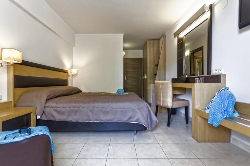 Lagomandra Hotel and Spa - Снимка 2