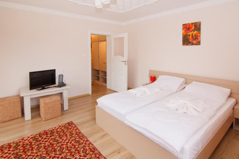 Семеен хотел Четири сезона - Снимка 5