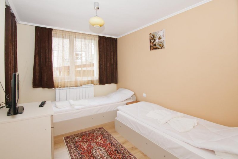 Семеен хотел Четири сезона - Снимка 11