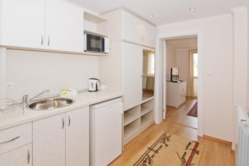 Семеен хотел Четири сезона - Снимка 5