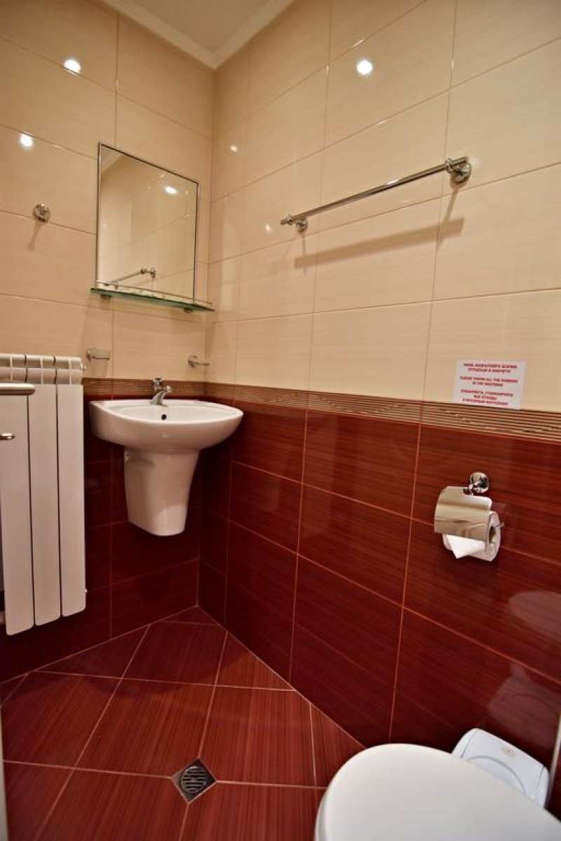 Семеен хотел Четири сезона - Снимка 2