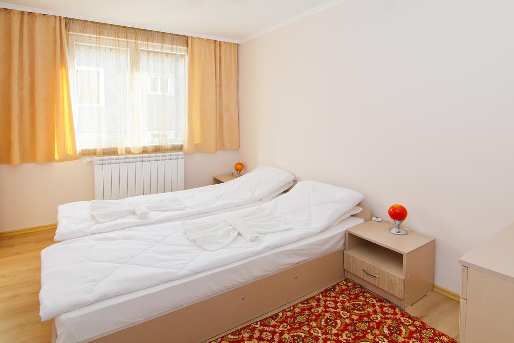 Нощувка за двама или четирима в къща за гости Четири сезона, Велинград - Снимка 27