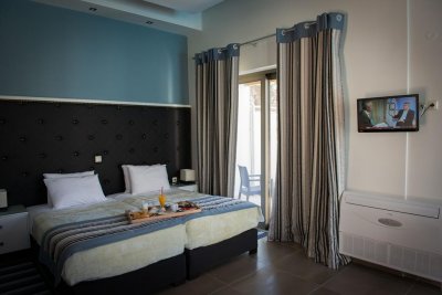 Mantinia Bay Hotel - Снимка 1
