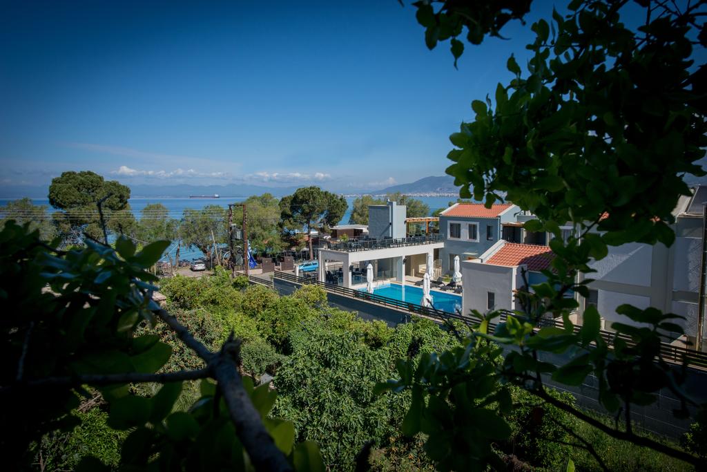 Лято на първа линия в Микри Мантиния, Гърция! Нощувка със закуска + басейн от хотел Mantinia Bay**** - Снимка 28