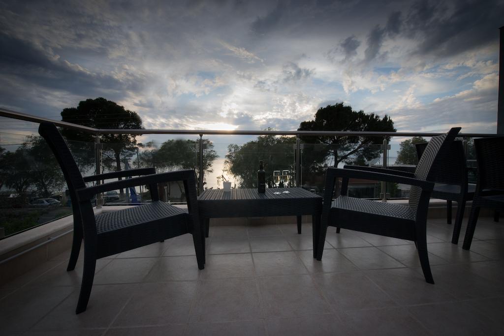 Лято на първа линия в Микри Мантиния, Гърция! Нощувка със закуска + басейн от хотел Mantinia Bay**** - Снимка 3