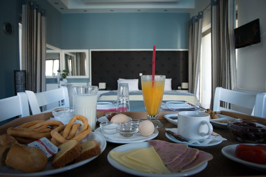Лято на първа линия в Микри Мантиния, Гърция! Нощувка със закуска + басейн от хотел Mantinia Bay**** - Снимка 37