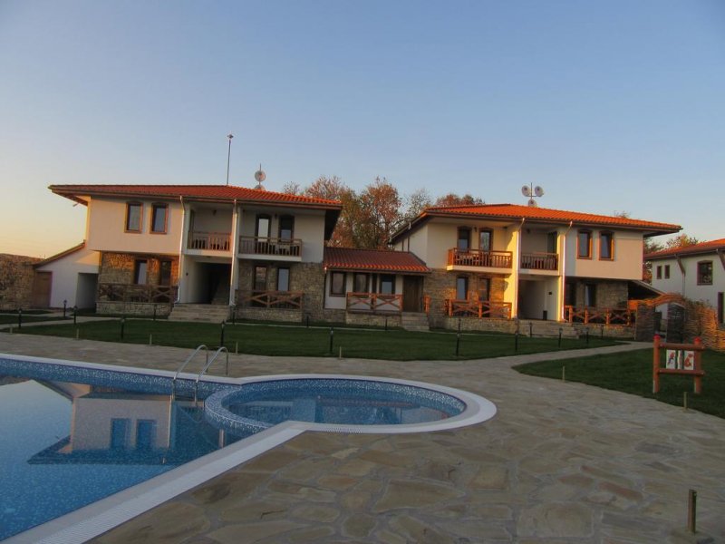 Комплекс Стара Плиска - Снимка 1