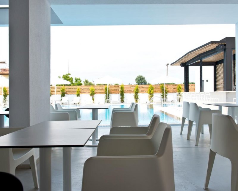 The Oak Hotel - Снимка 2