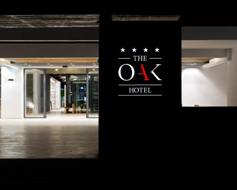 The Oak Hotel - Снимка 10