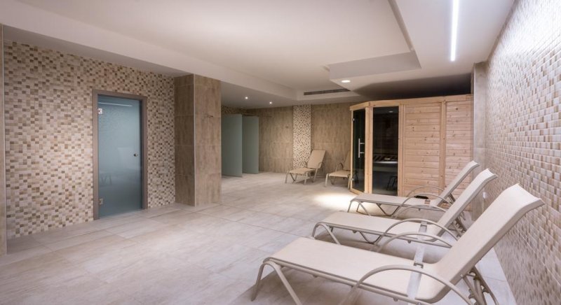 Cronwell Resort Sermilia - Снимка 8