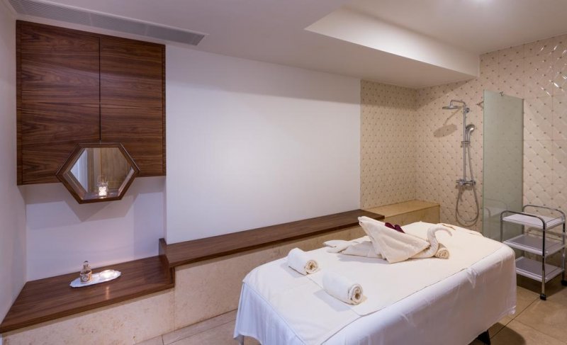 Cronwell Resort Sermilia - Снимка 7