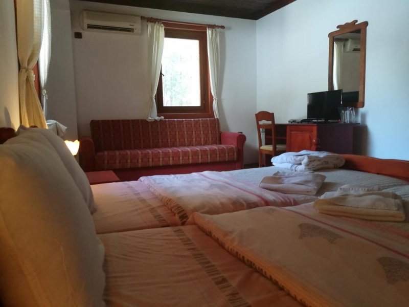 Хотел Левкион - Снимка 2