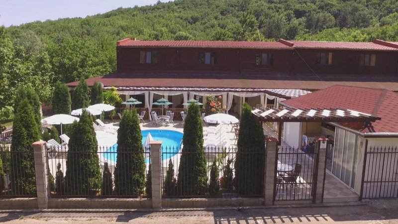 Комплекс Манастирски Чифлик - Снимка 0