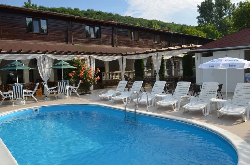 Комплекс Манастирски Чифлик - Снимка 11