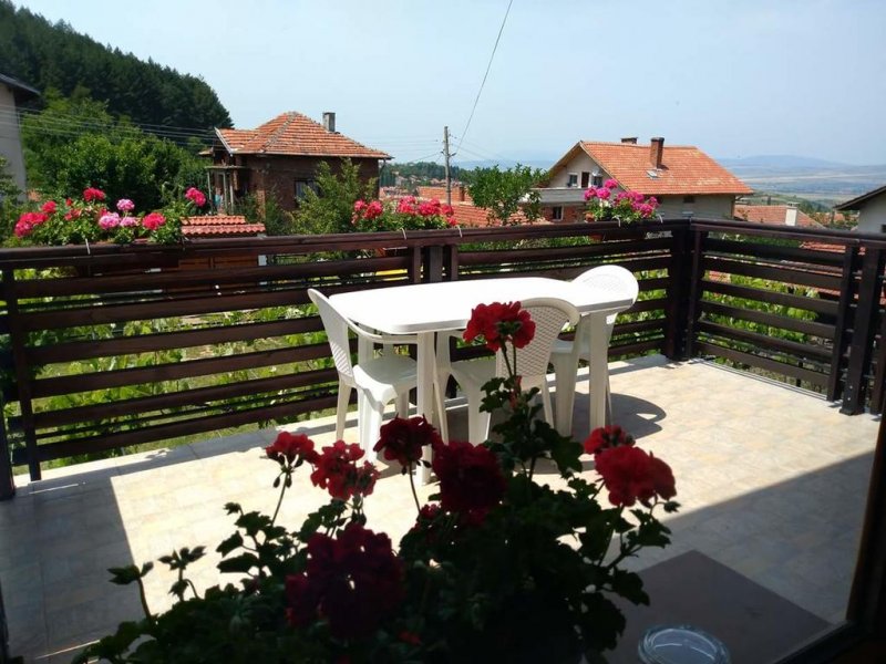 Къща за гости Кавдански - Снимка 11