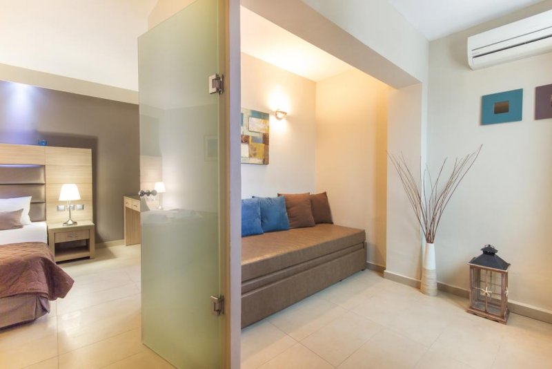 Luxury Aroma Villa - Снимка 1