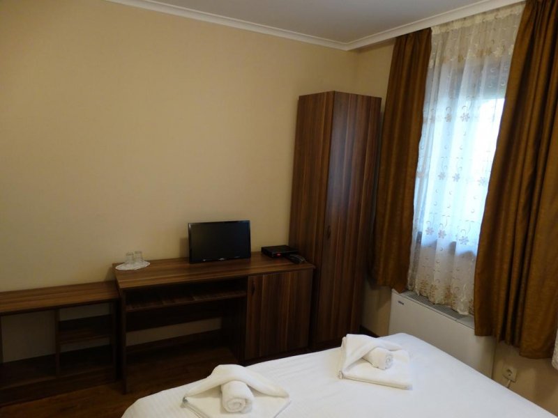 Хотел Речен Рай - Снимка 1