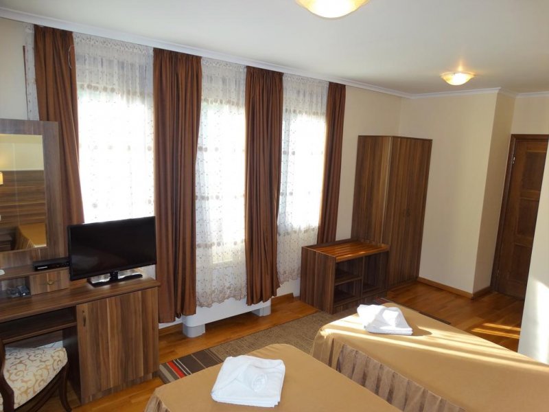 Хотел Речен Рай - Снимка 2