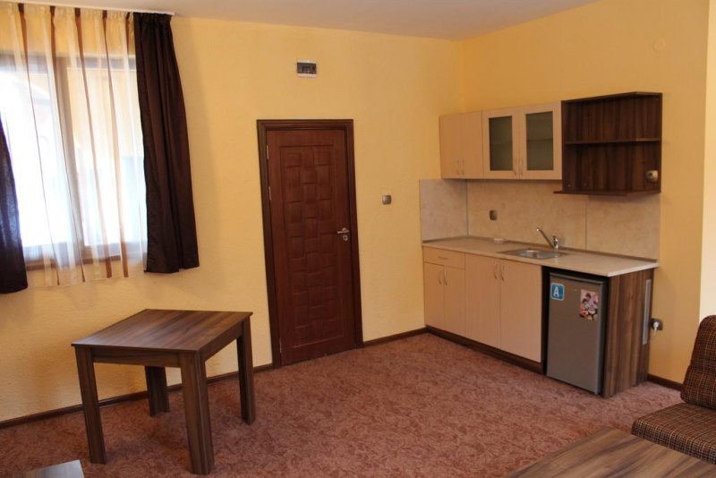 Комплекс Под Чардака - Снимка 11