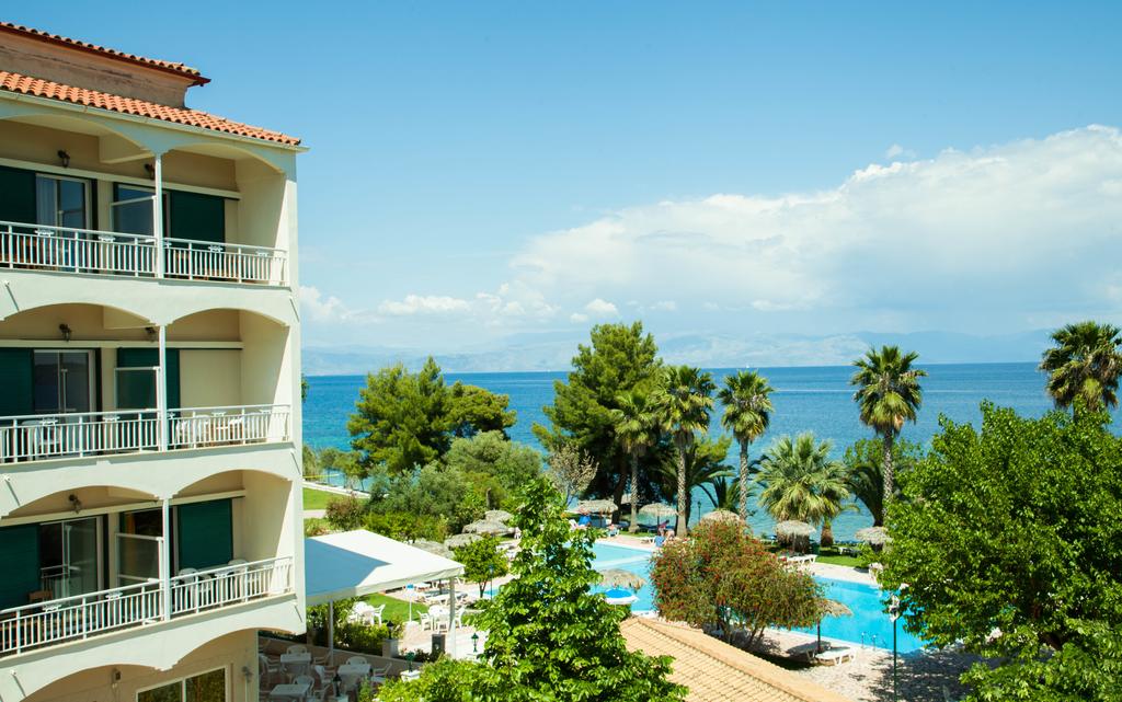 Ранни резервации: 7 нощувки със закуски и вечери в хотел Corfu Senses Resort 3*, о. Корфу, Гърция през Юни! Дете до 12.99г. - безплатно! - Снимка 