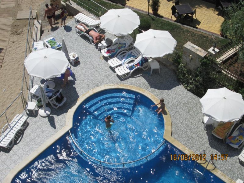 Апартхотел Съни Бей - Снимка 2