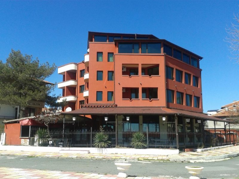 Хотел Метропол - Снимка 0