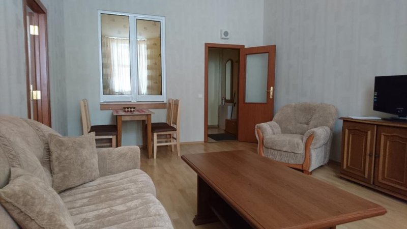 Апартаменти ТЕС Флора - Снимка 3