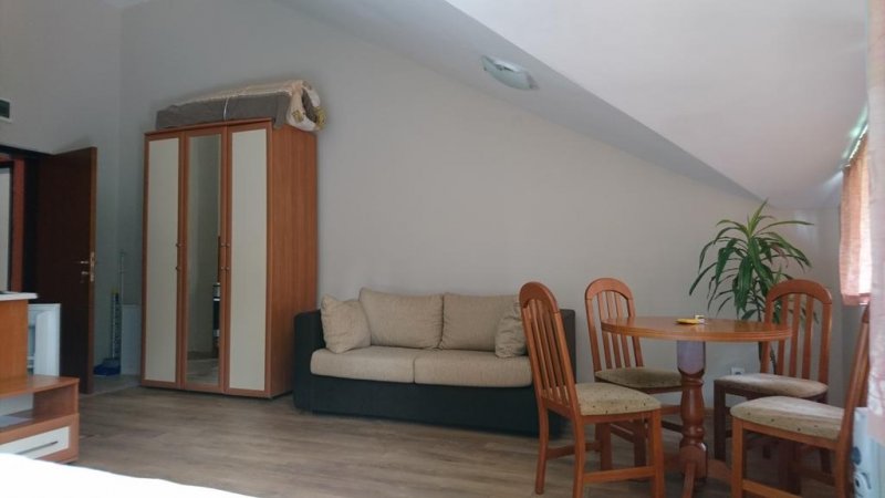 Апартаменти ТЕС Флора - Снимка 7