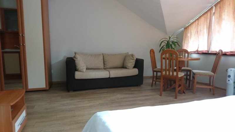 Апартаменти ТЕС Флора - Снимка 3