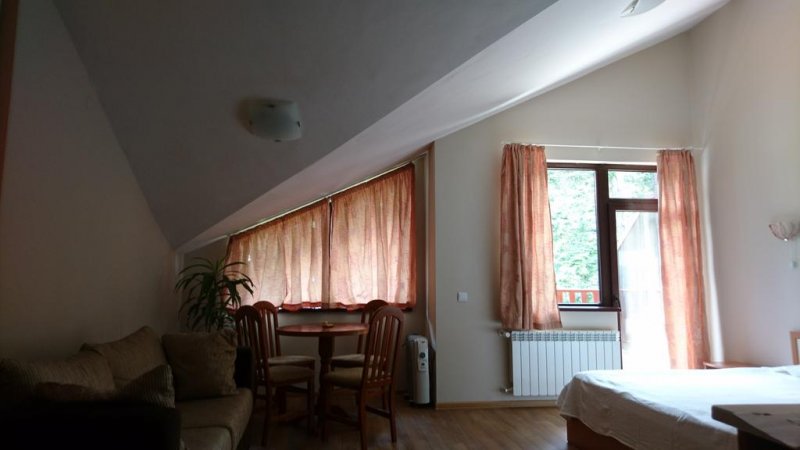 Апартаменти ТЕС Флора - Снимка 5