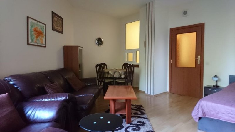 Апартаменти ТЕС Флора - Снимка 2