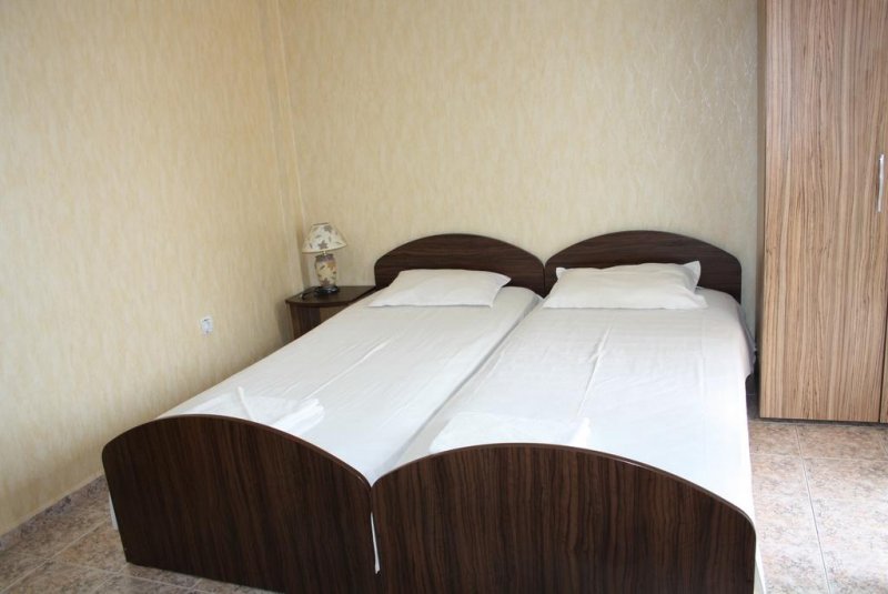 Семеен Хотел Санторини - Снимка 9