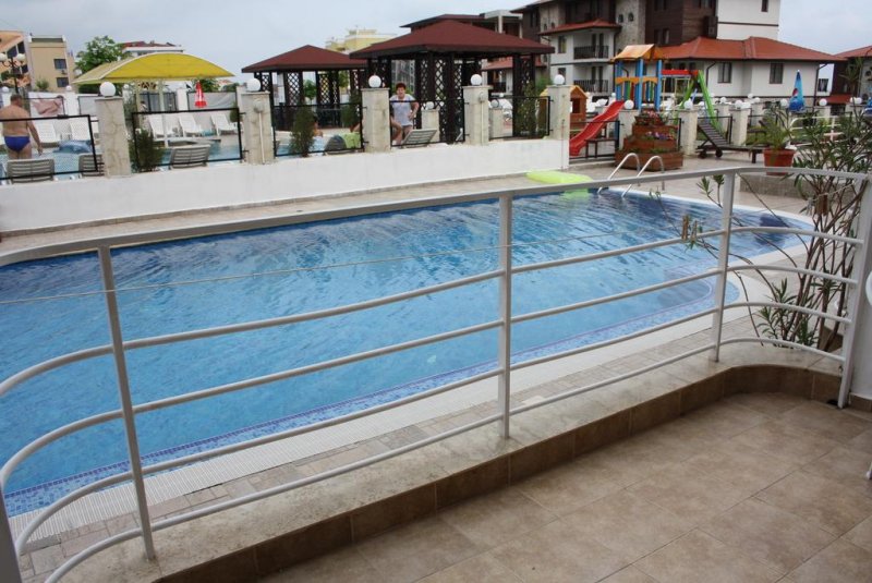 Семеен Хотел Санторини - Снимка 8