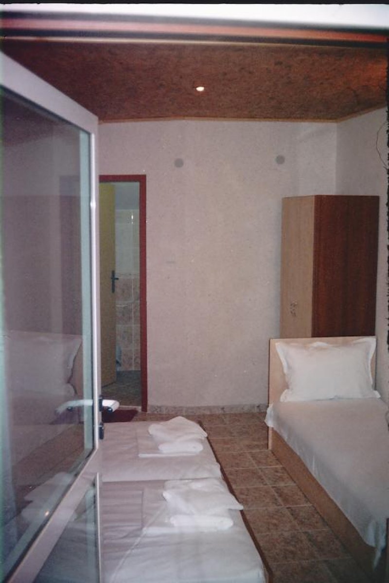 Семеен Хотел Санторини - Снимка 7