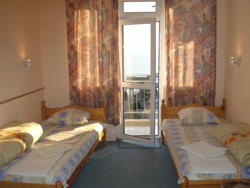 Хотел Бял дом - Снимка 3