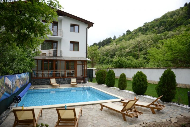 Вила Дречева - Снимка 1