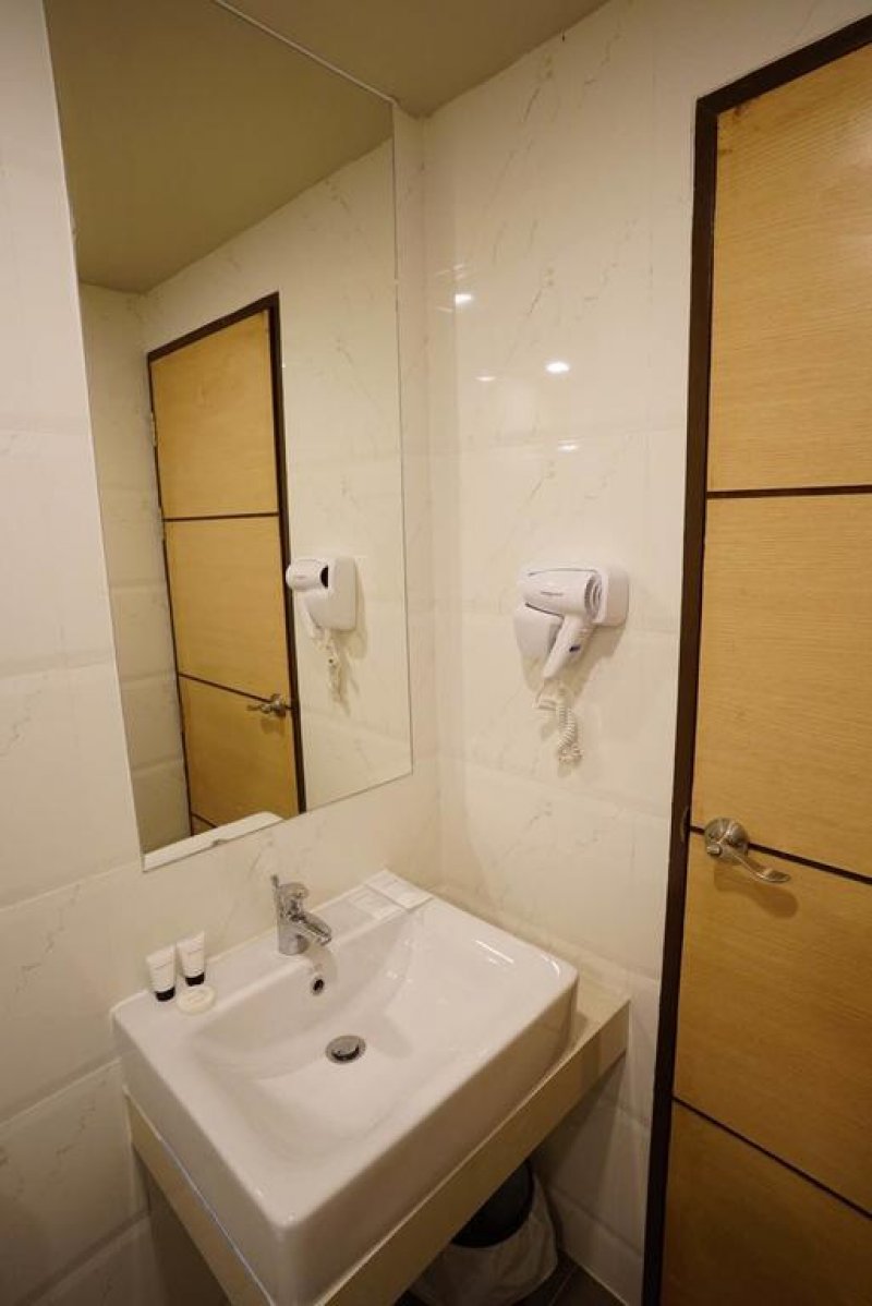 Beston Pattaya Hotel - Снимка 1