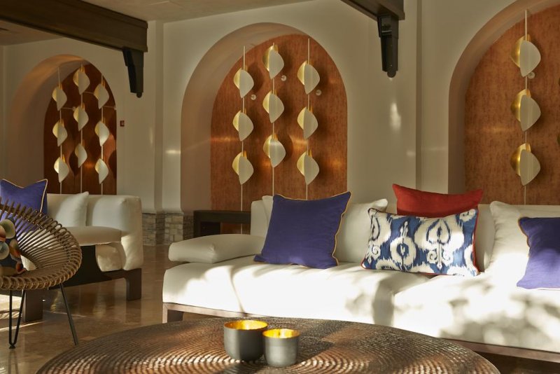 Eagles Palace - Снимка 2